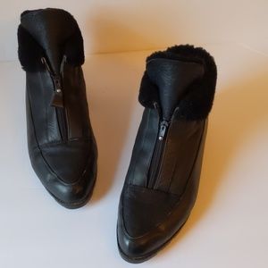Terralam black zip up ankle boots-sz 6 1/2